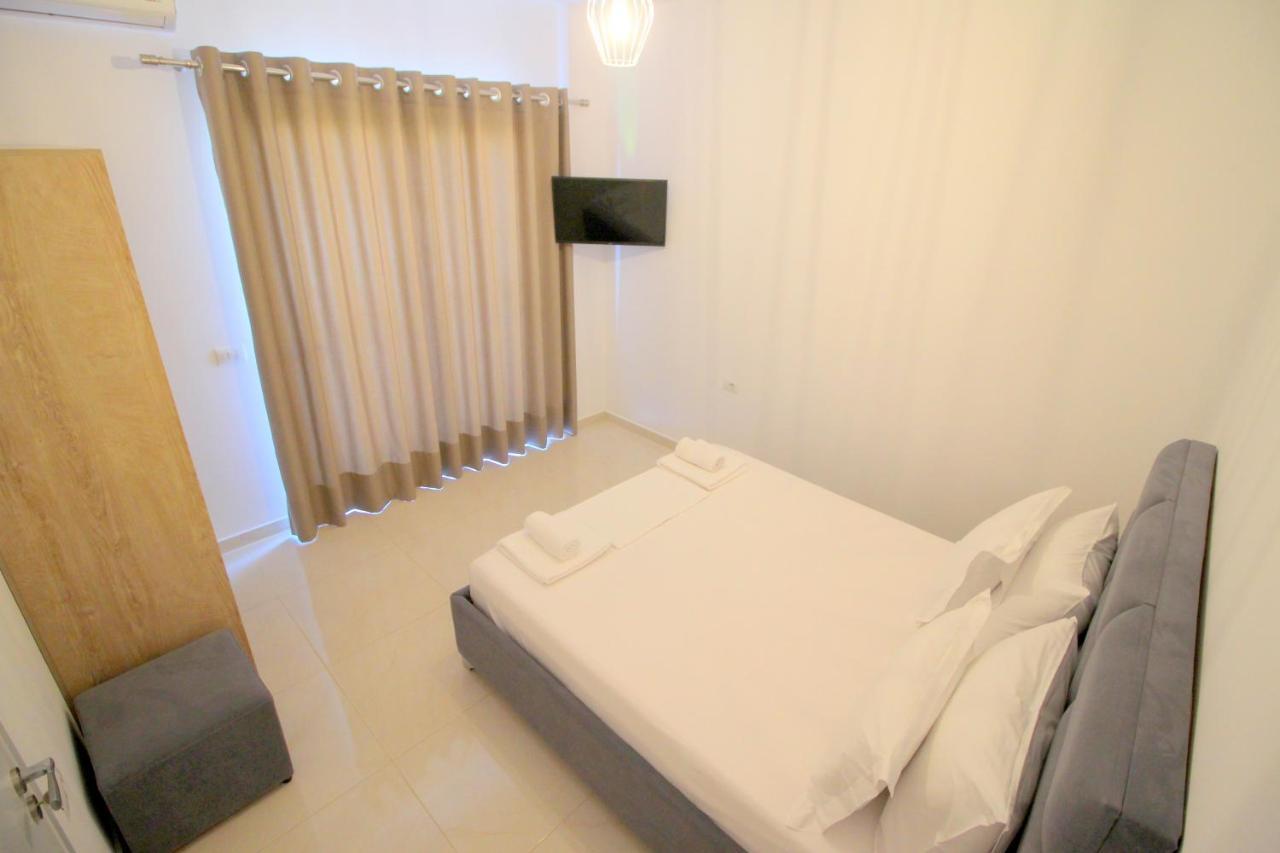 J&B Hotel Ksamil Eksteriør billede